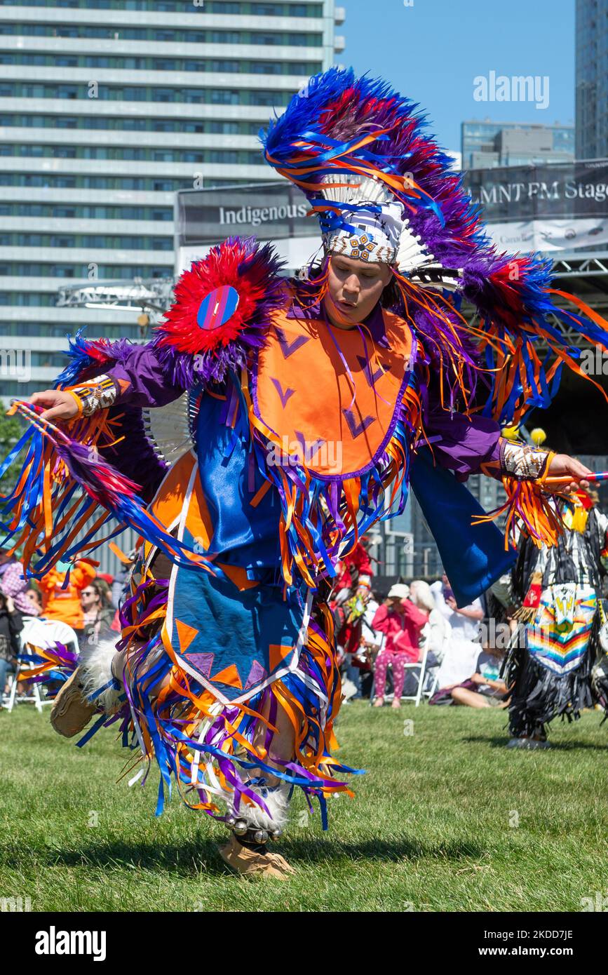 Toronto, ON, Canada - June 18, 2022: Dancer during the National Aboriginal Day and Indigenous Arts Festival. The festival celebrates Indigenous and Metis culture through traditional and contemporary music, educational programming, storytelling, dance, theatre, and food (Photo by Anatoliy Cherkasov/NurPhoto) Stock Photo