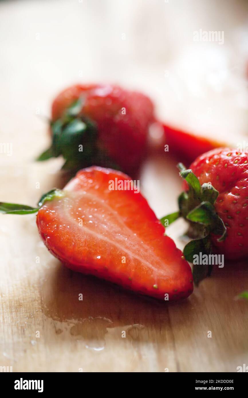 Kitchen summer strawberries hi-res stock photography and images - Alamy