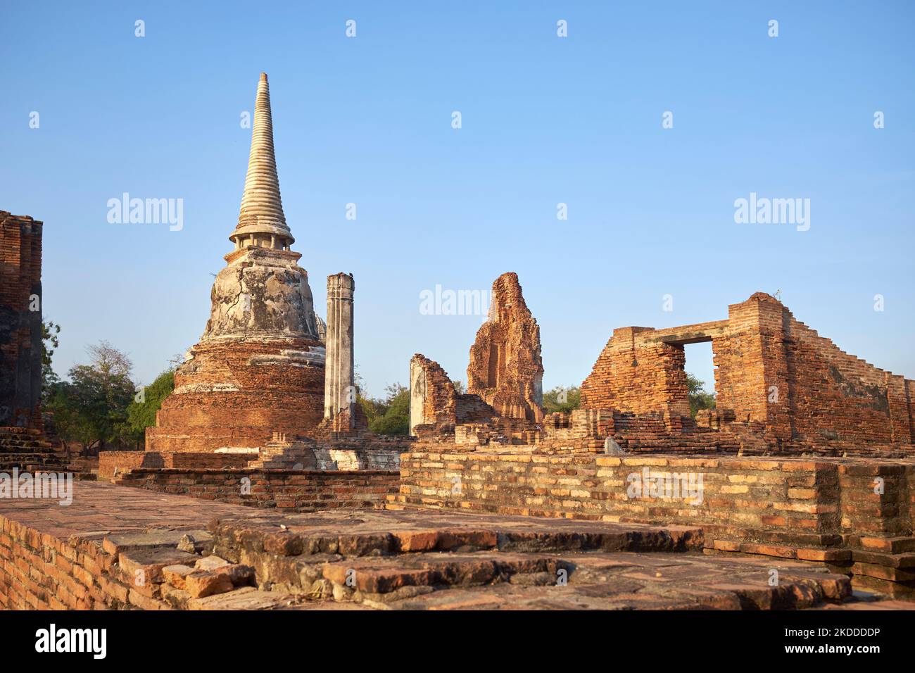 Ayutthaya temples hi-res stock photography and images - Alamy
