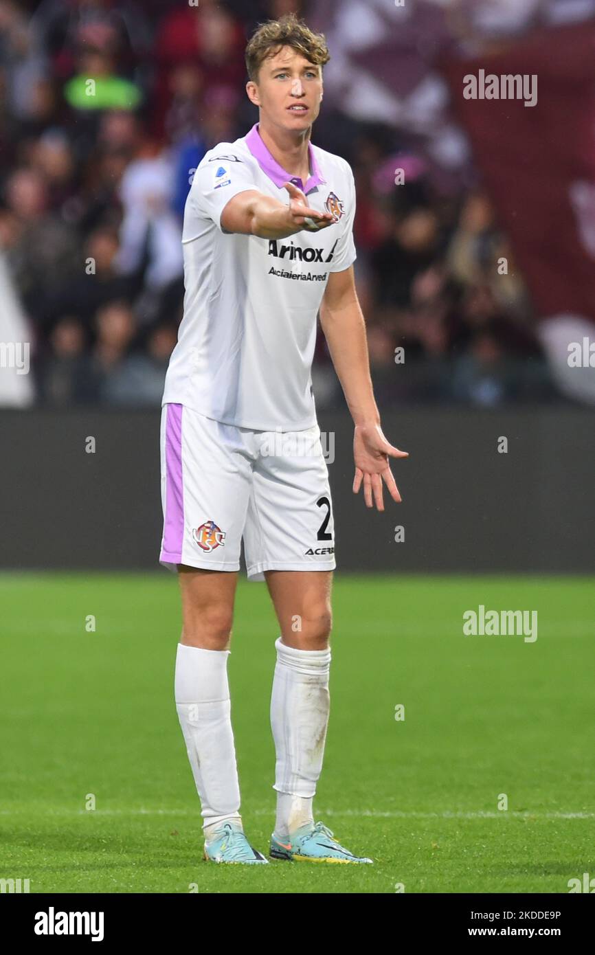 Salerno, Italy. 05th Nov, 2022. Jack Hendry US Cremonese in action during the Serie A match between US Salernitana 1919 v US Cremonese at Stadio Arechi in Salerno, Italy on November 5, 2022. (Photo by Agostino Gemito/Pacific Press/Sipa USA) Credit: Sipa USA/Alamy Live News Stock Photo