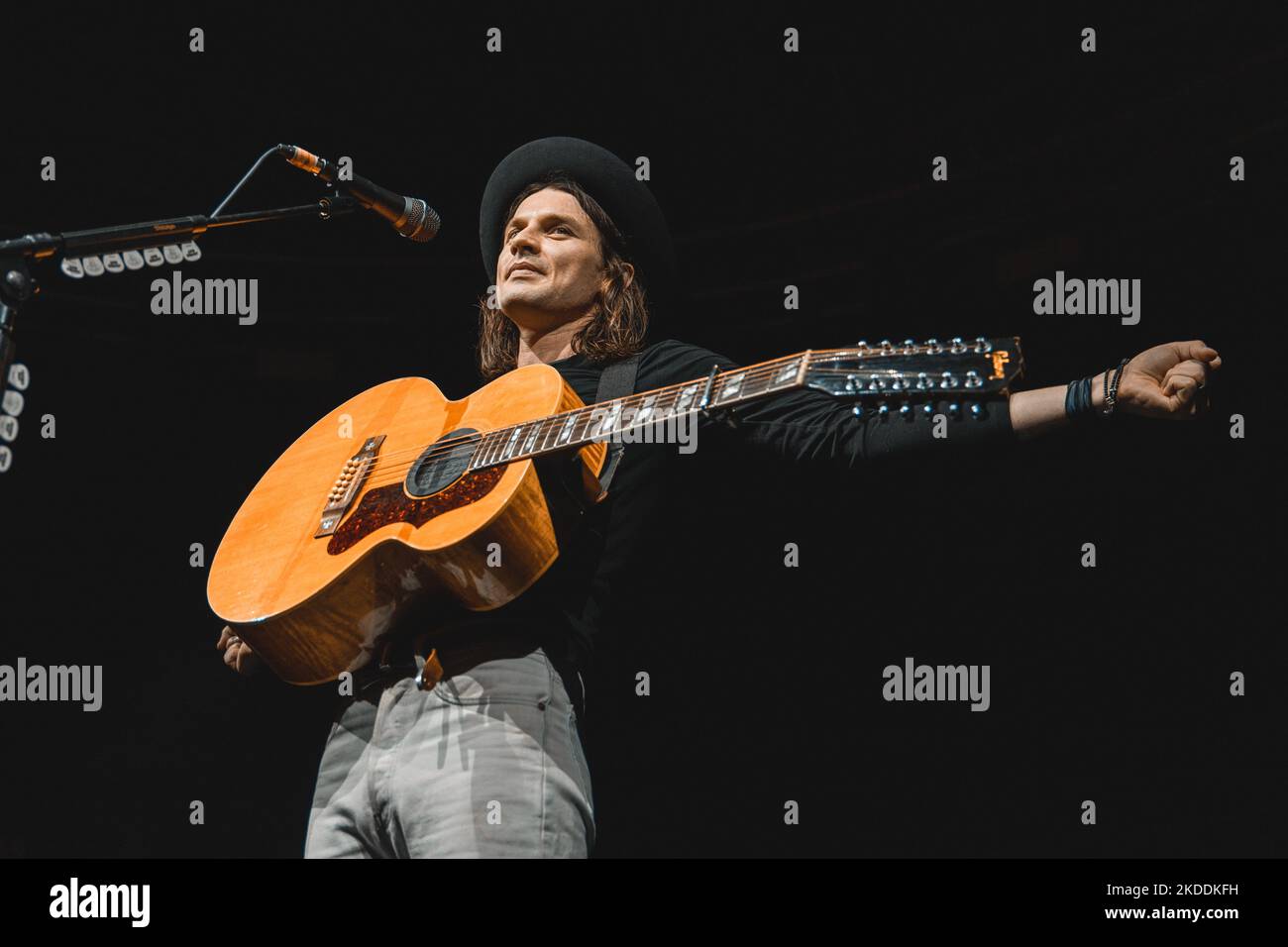 Milan, Italy, 5th Nov 2022. James Bay performs live at Fabrique in Milan. Credits: Maria Laura Arturi/Alamy Live News Stock Photo