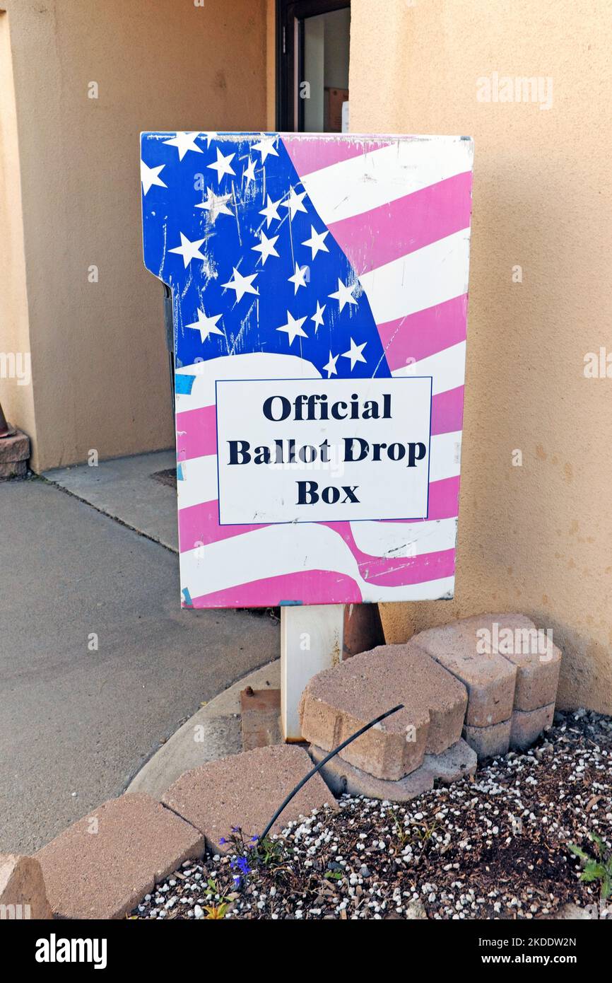 Official ballot drop box us flag hires stock photography and images Alamy