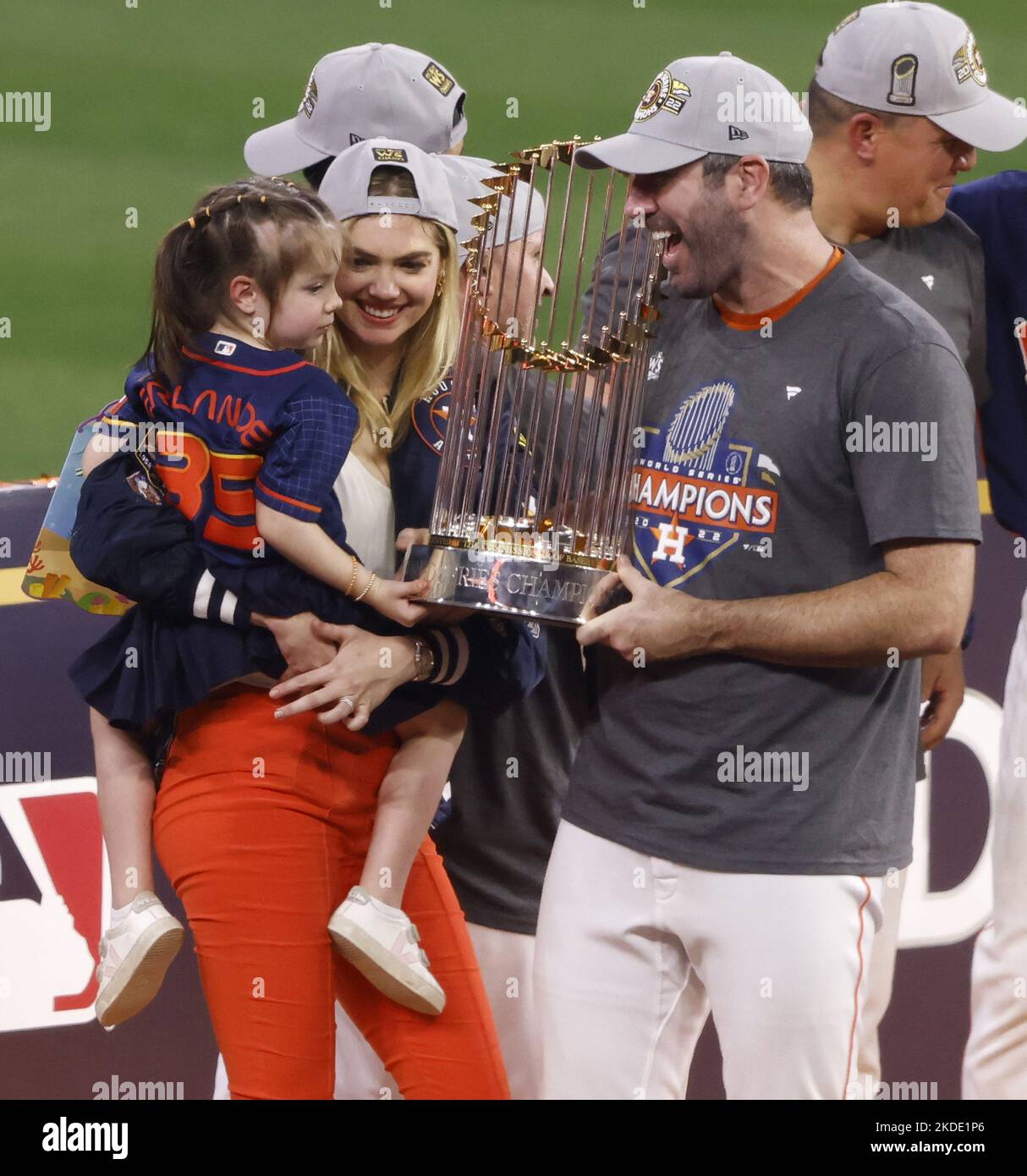 Houston Astros starting pitcher Justin Verlander celebrates with his(01)