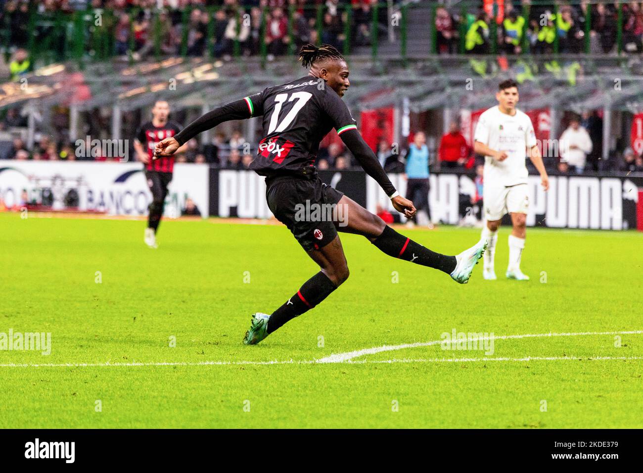 Leao football hi-res stock photography and images - Page 7 - Alamy