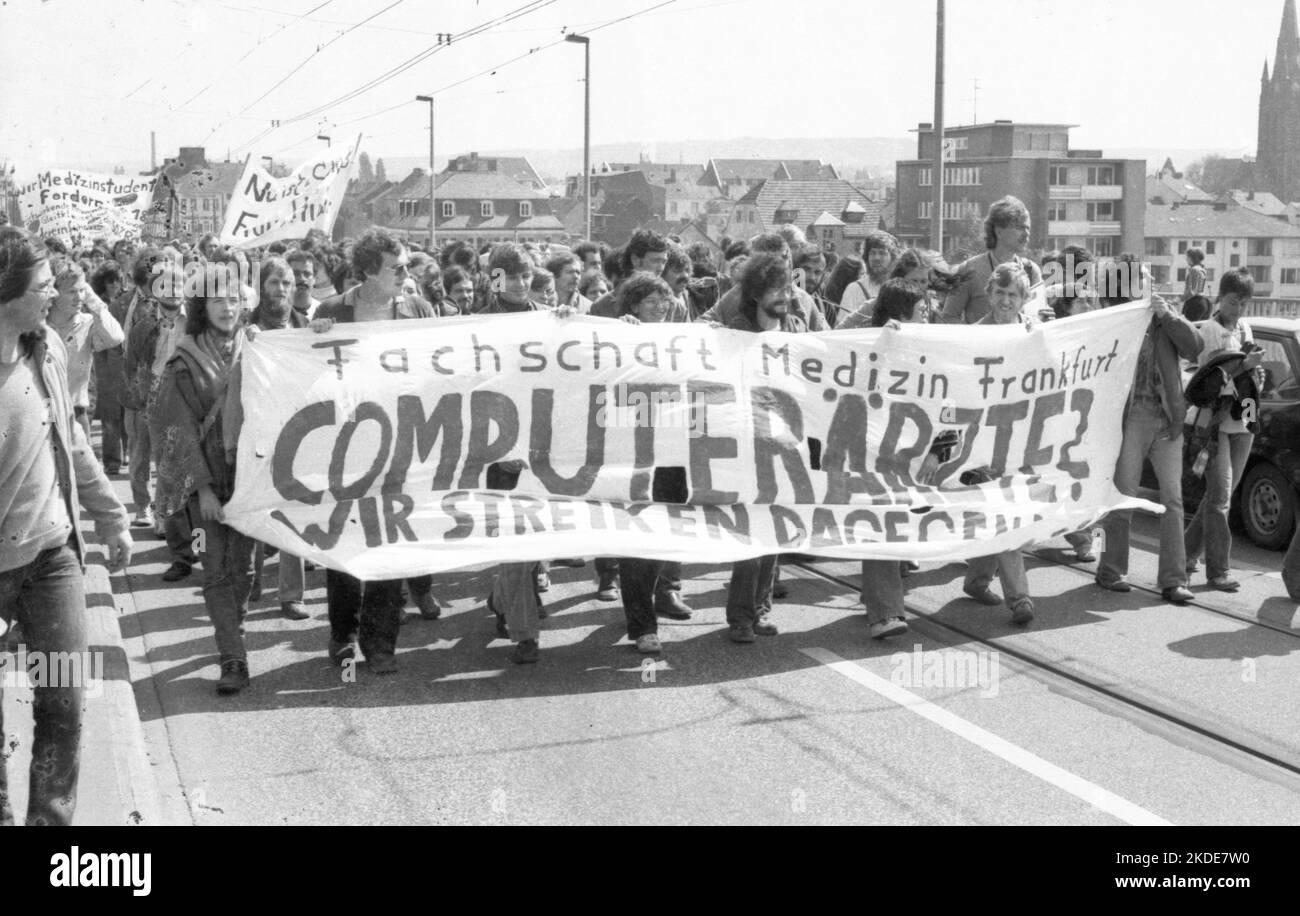 Several thousand medical students from all parts of the Federal