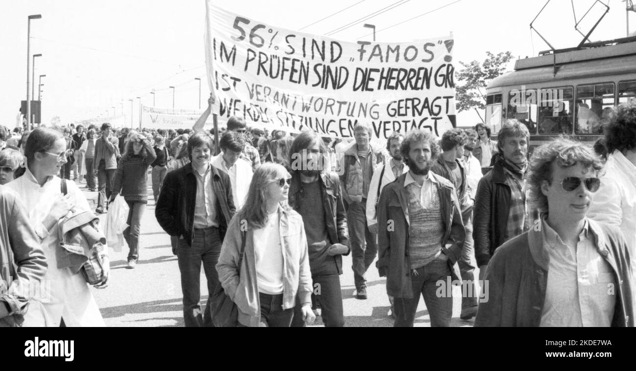 Several thousand medical students from all parts of the Federal