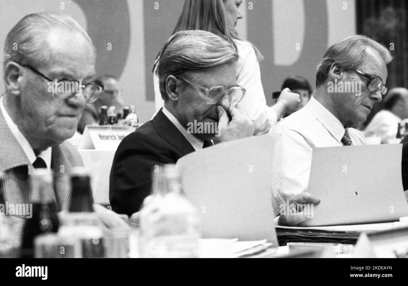 SPD election party conference in Essen on 09.06.1980. HJerbert Wehner ...