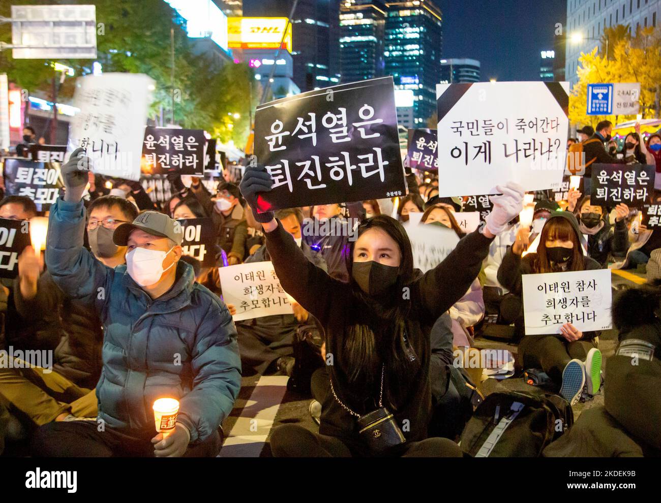 People mourn for the victims of the Halloween crowd crush, November 5, 2022 People participate