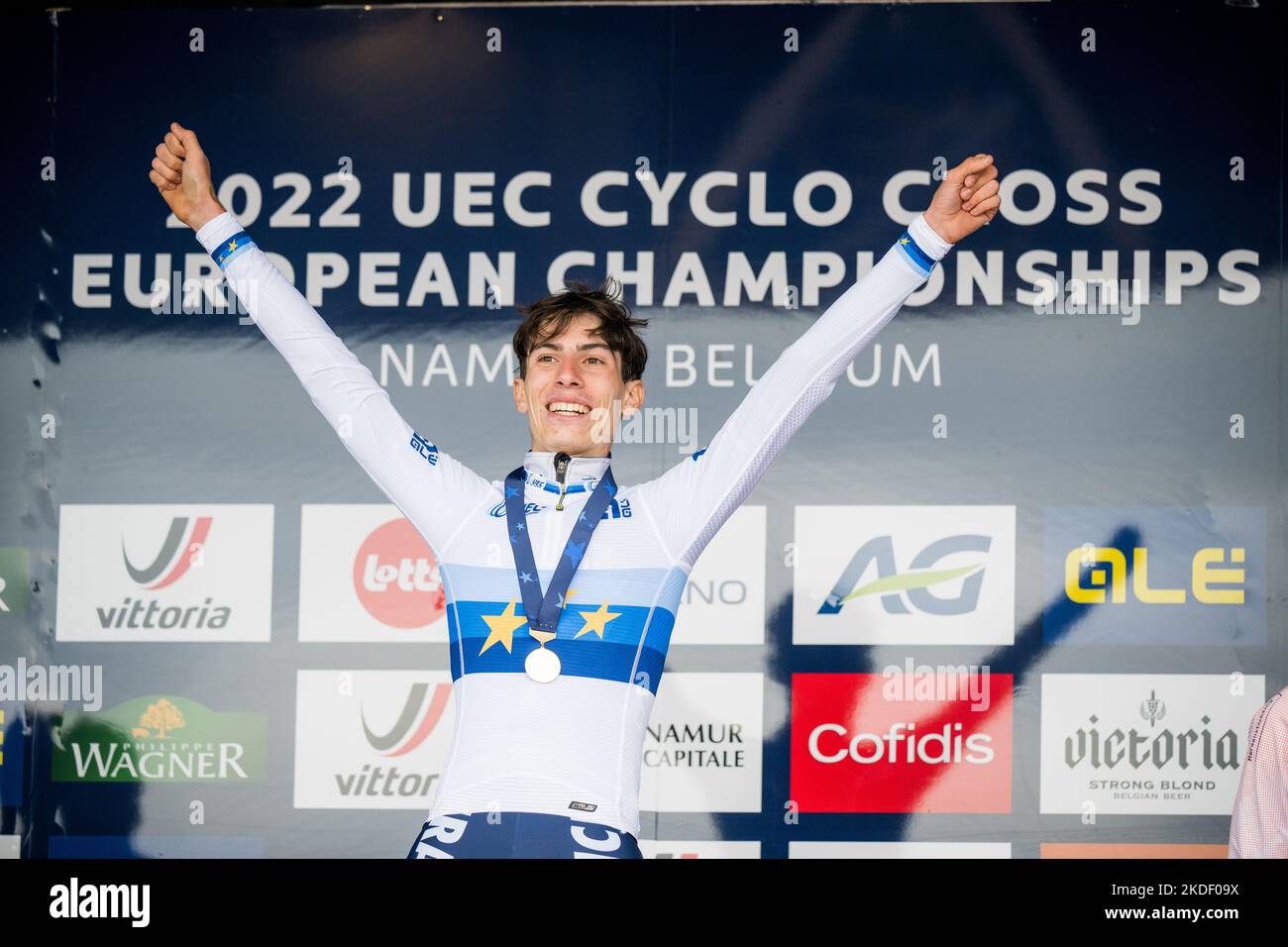 French Leo Bisiaux celebrates on the podium after winning the junior men race at the European Championships cyclocross cycling, Sunday 06 November 2022, in Namur, Belgium. BELGA PHOTO JASPER JACOBS Stock Photo