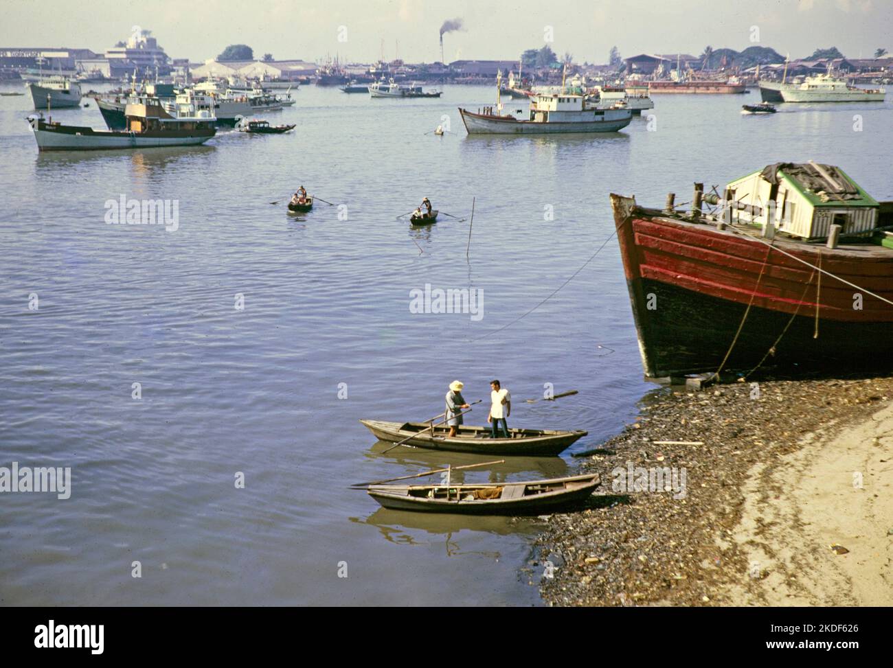 Boats and shipping in Kallang Basin, outlet harbour area, Singapore, Asia 1971 Stock Photo