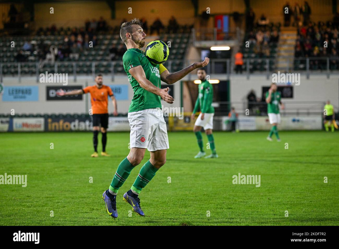 Jonas Vinck (2) of Virton pictured during a soccer game between Excelsior Virton and  KMSK Deinze during the 12th matchday in the Challenger Pro League for the 2022-2023 season , on Saturday 5 November 2022 in Deinze , Belgium . PHOTO STIJN AUDOOREN | SPORTPIX Stock Photo