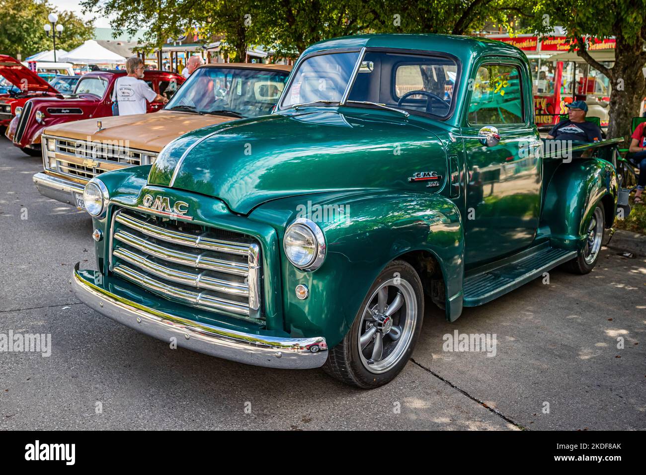 Des Moines, IA - July 01, 2022: High perspective front corner view of a 1949 GMC 100 Half Ton Pickup Truck at a local car show. Stock Photo