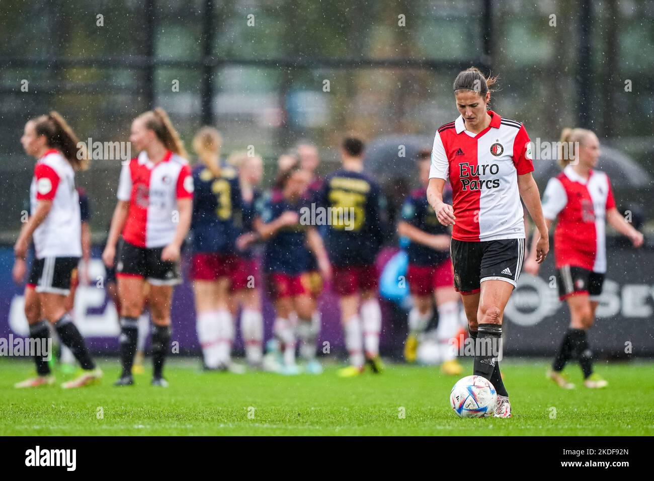 Rotterdam - Pia Rijsdijk of Feyenoord V1 reacts to the 0-4 during the match between Feyenoord V1 v Ajax V1 at Nieuw Varkenoord on 6 November 2022 in Rotterdam, Netherlands. (Box to Box Pictures/Tom Bode) Stock Photo