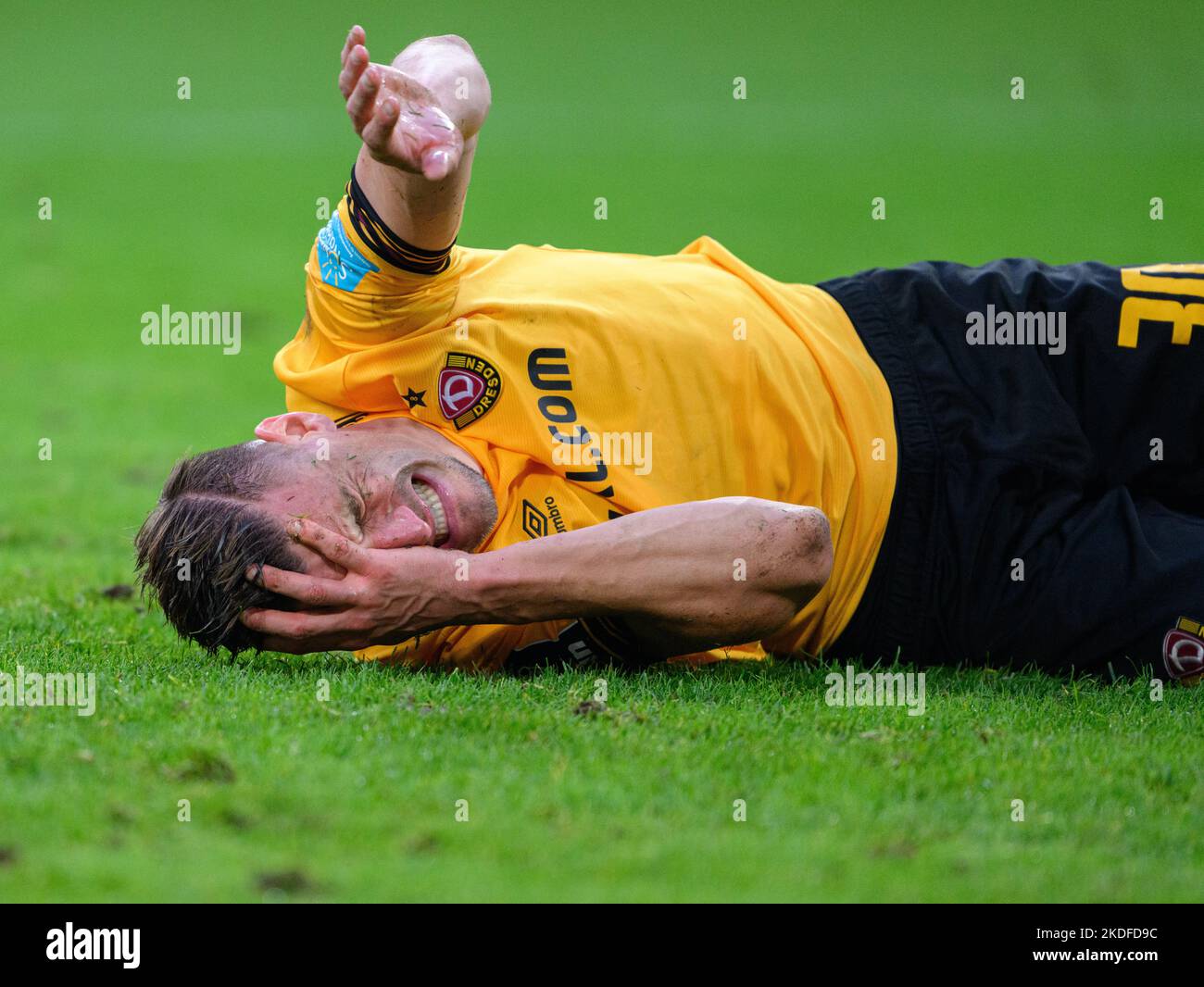 Dresden, Germany. 23rd July, 2022. Soccer: 3rd division, SG Dynamo Dresden  - TSV 1860 Munich, Matchday 1, Rudolf Harbig Stadium. Dynamo's Manuel  Schäffler is on the field. Credit: Robert Michael/dpa/Alamy Live News