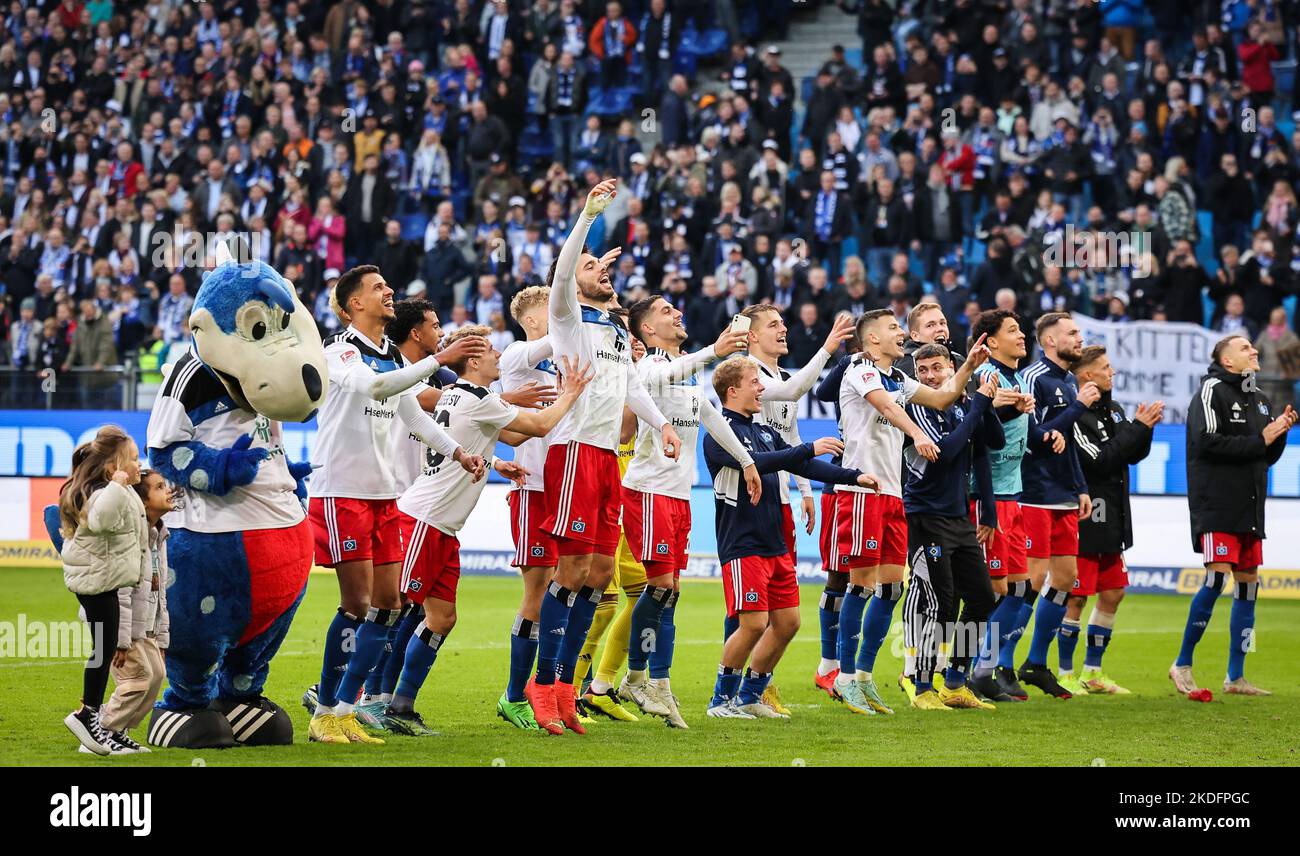 Hamburg, Germany. 06th Nov, 2022. Soccer: 2nd Bundesliga, Matchday 15 ...