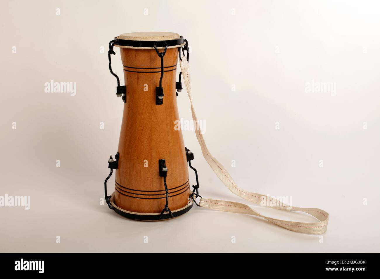 Bata. Cuban traditional double headed drum. Que linda Stock Photo Alamy