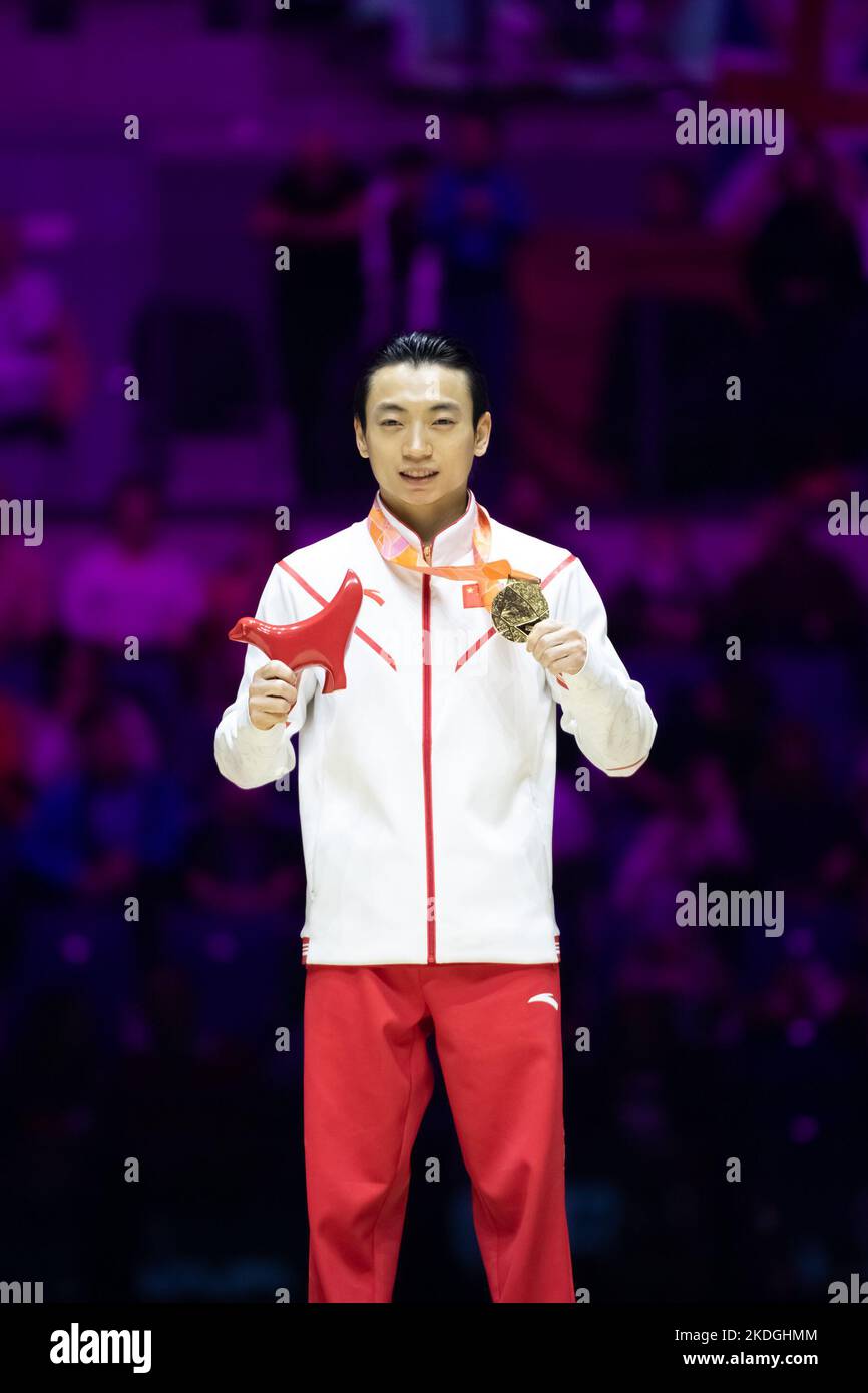 Liverpool, UK. 06th Nov, 2022. Liverpool, England, November 6th 2022 Jingyuan Zou (CHN) (Gold) during the Medal Ceremony of Parallel Bars during the Apparatus Finals at the FIG World Gymnastics Championships at the M&S Bank Arena in Liverpool, England Dan O' Connor (Dan O' Connor/SPP) Credit: SPP Sport Press Photo. /Alamy Live News Stock Photo