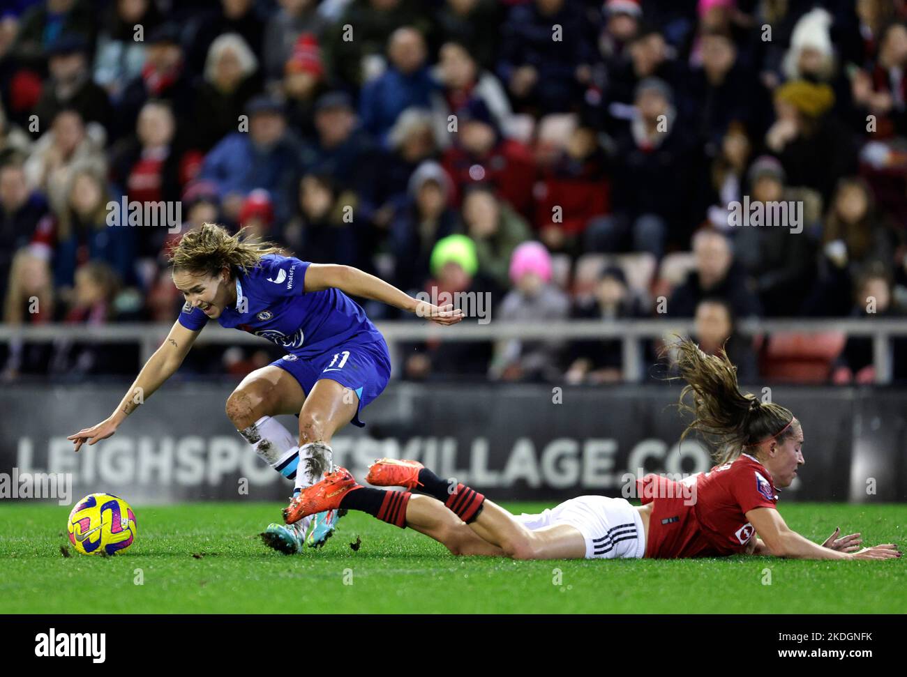 Chelsea's Guro Reiten and Manchester United's Maya Le Tissier collide ...