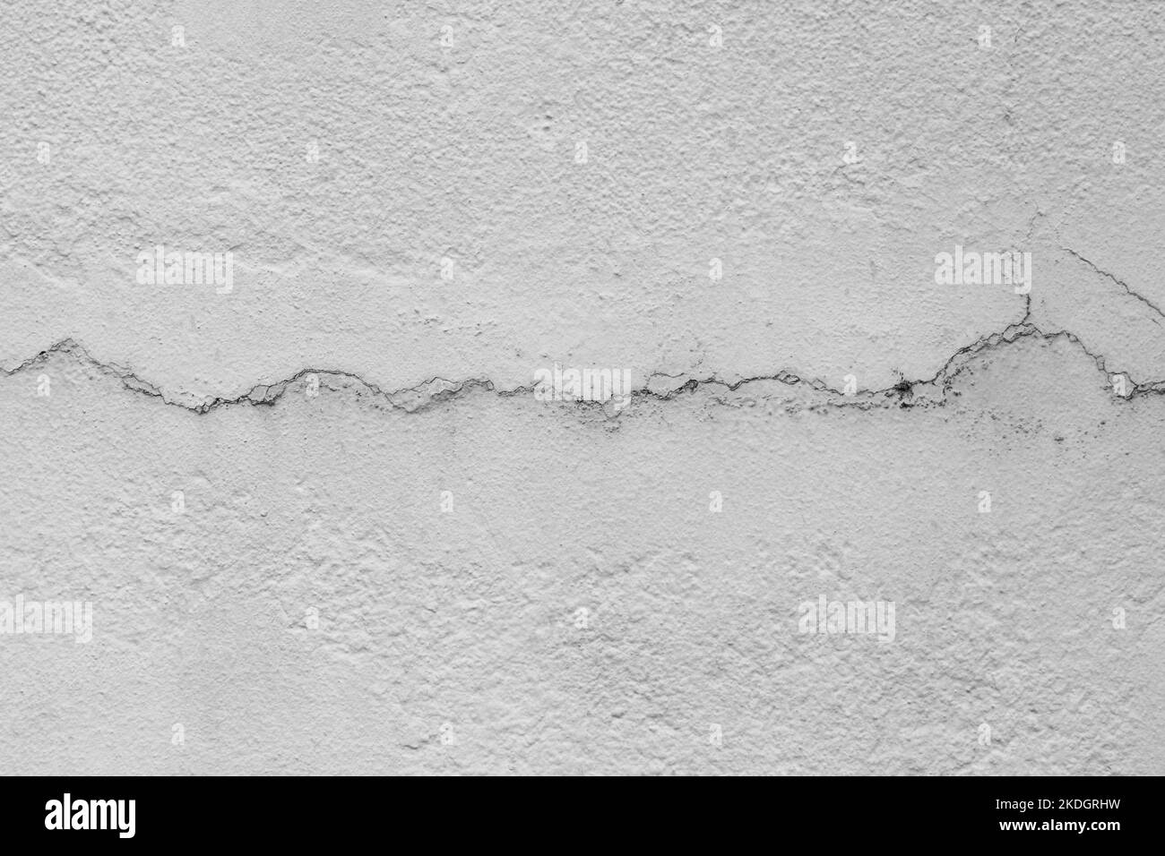 Crack on the old broken damaged cement wall of the building after the earthquake Stock Photo Alamy