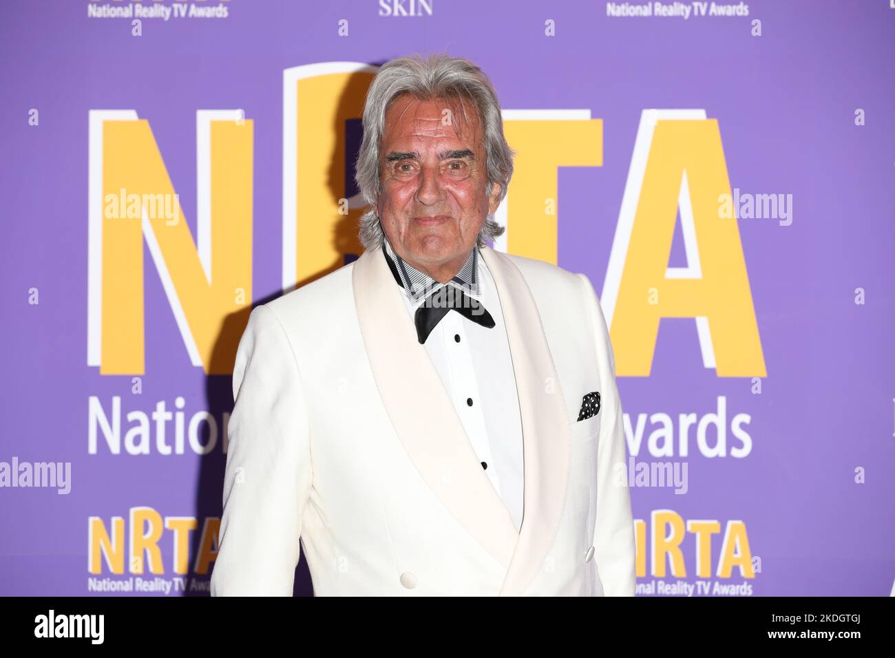 David Dickinson MBE wins Outstanding Contribution to Television at this