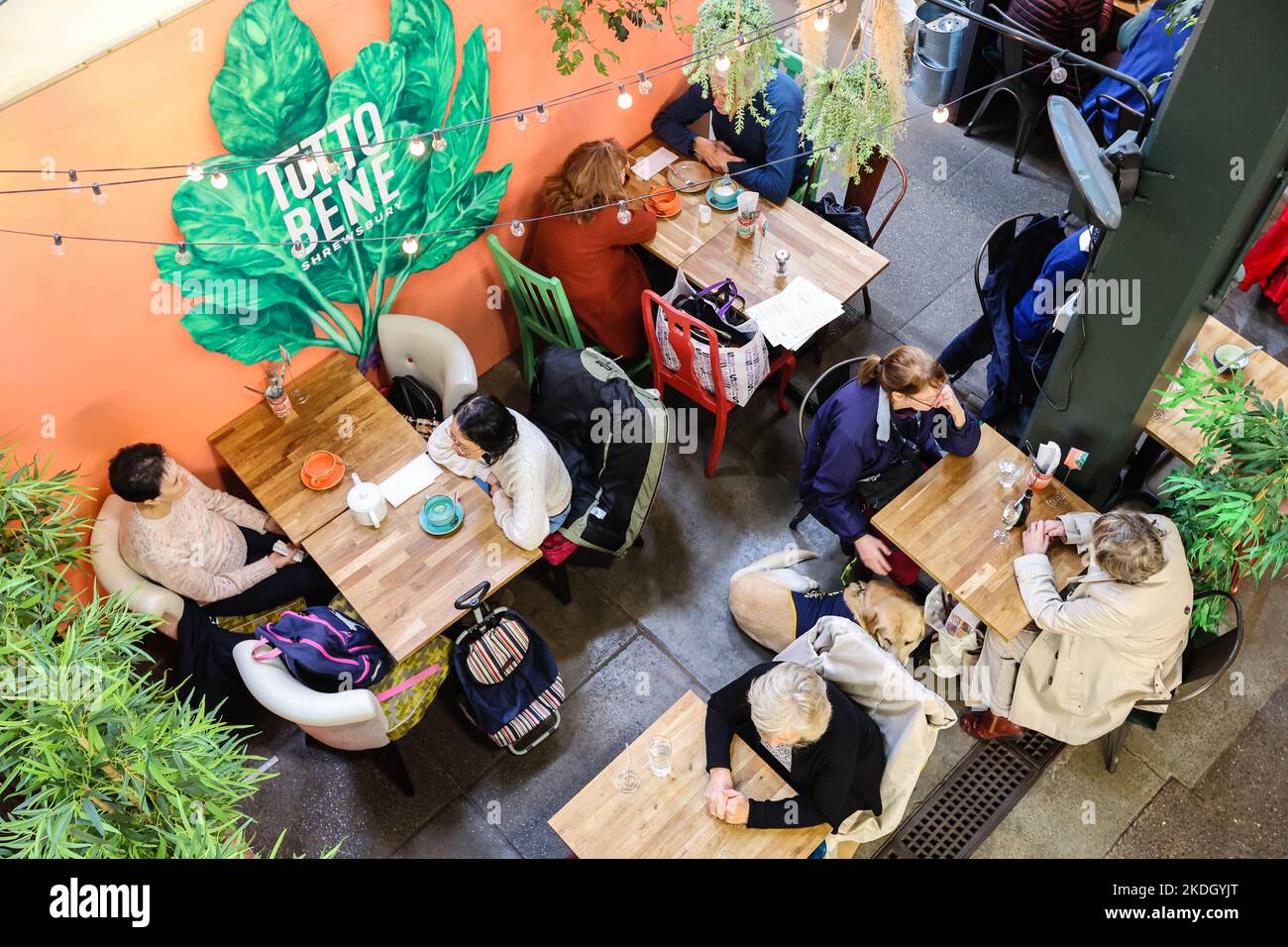 Tutto Bene,Italian,restaurant,cafe,Market Hall,indoor,popular,undercover,market,shopping,retail,outlet,in,centre,of,Shrewsbury,Shropshire,England,English,GB,Great Britain,British,Europe, Stock Photo