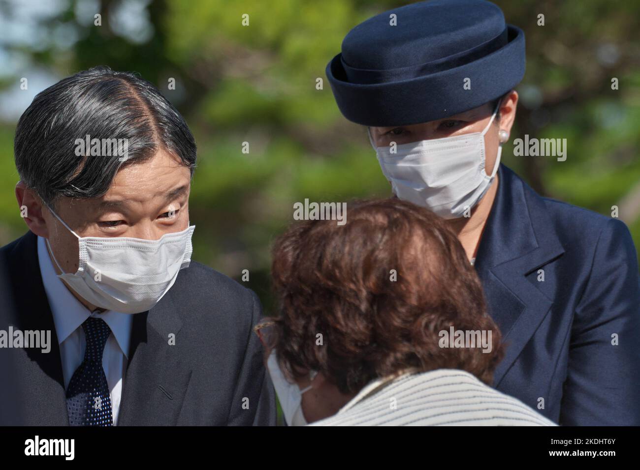 Japan's Emperor Naruhito And Empress Masako Speak With Former President ...