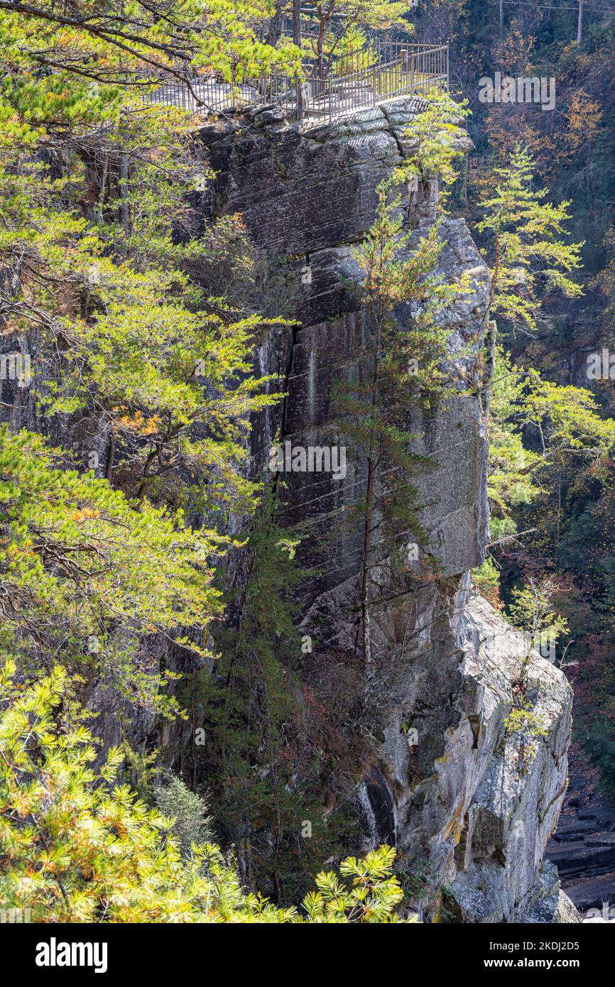 Tallulah Gorge State Park waterfall overlook along the rim trail in Tallulah Falls, Georgia. (USA) Stock Photo