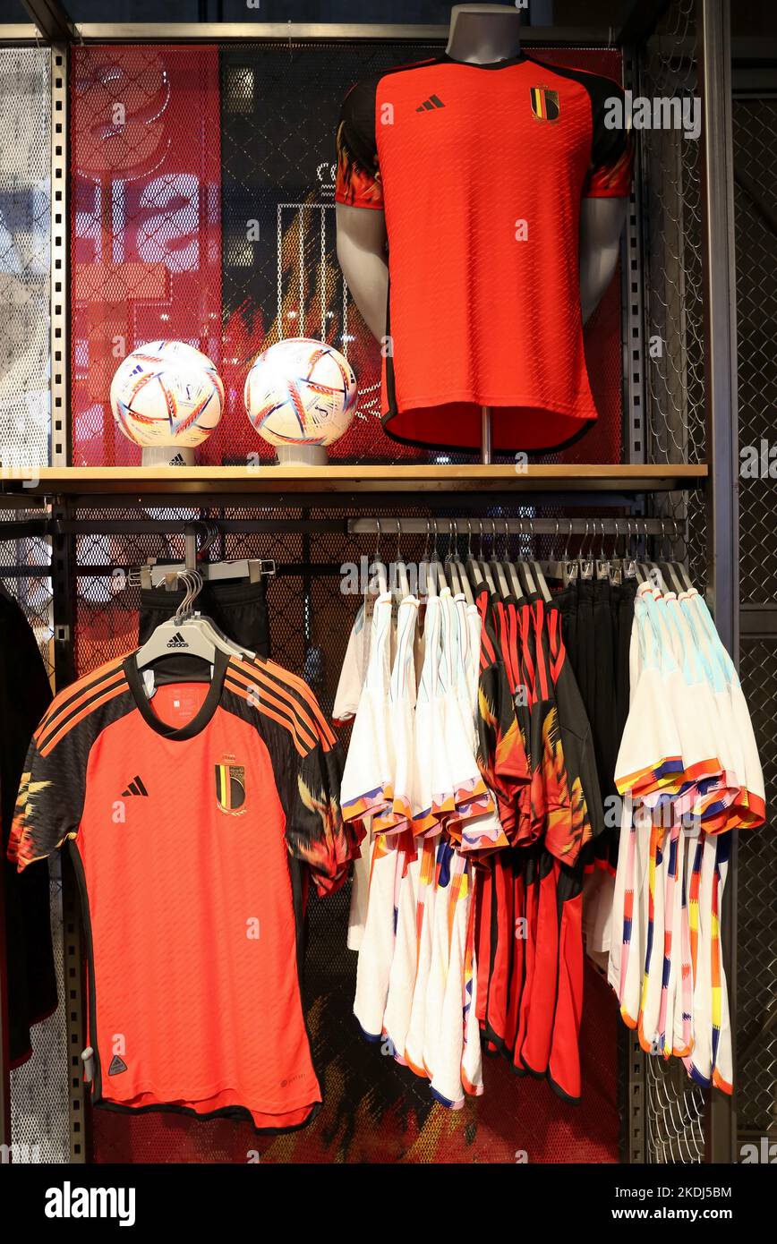The official jersey and football of the 2022 Qatar World Cup have shown in the Adidas flagship store on Nanjing Road Walkway to attract fans attention in Shanghai China 1 November 2022