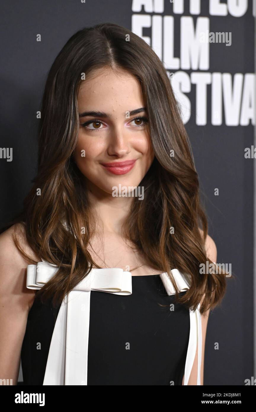 Los Angeles, USA. 06th Nov, 2022. Julia Butters at the premiere for