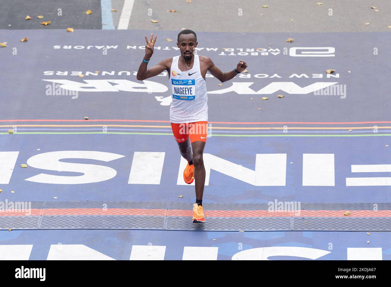 Winner new york marathon 2022 hires stock photography and images Alamy