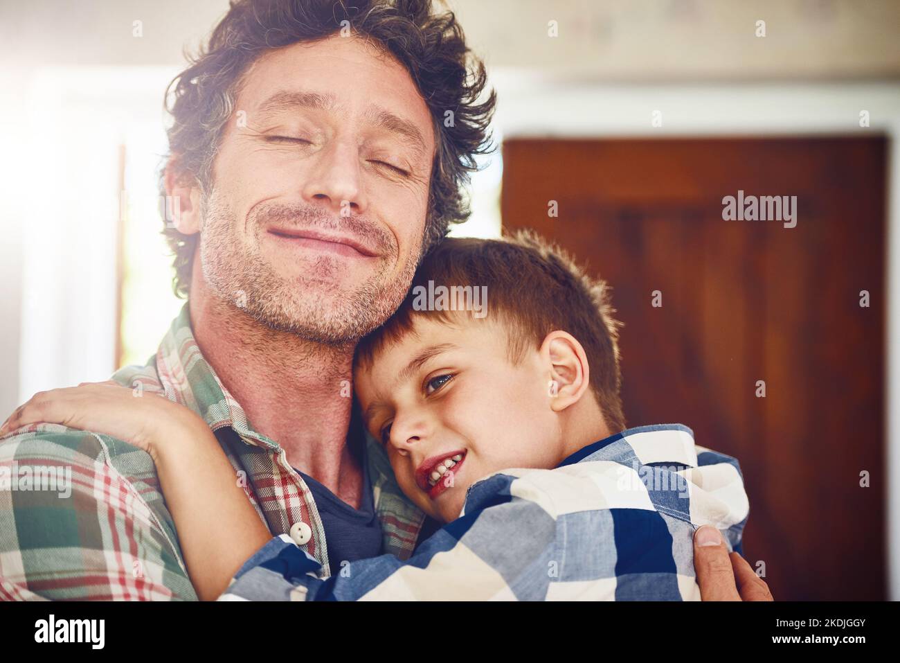 Father hugging his son hi res stock photography and images Alamy