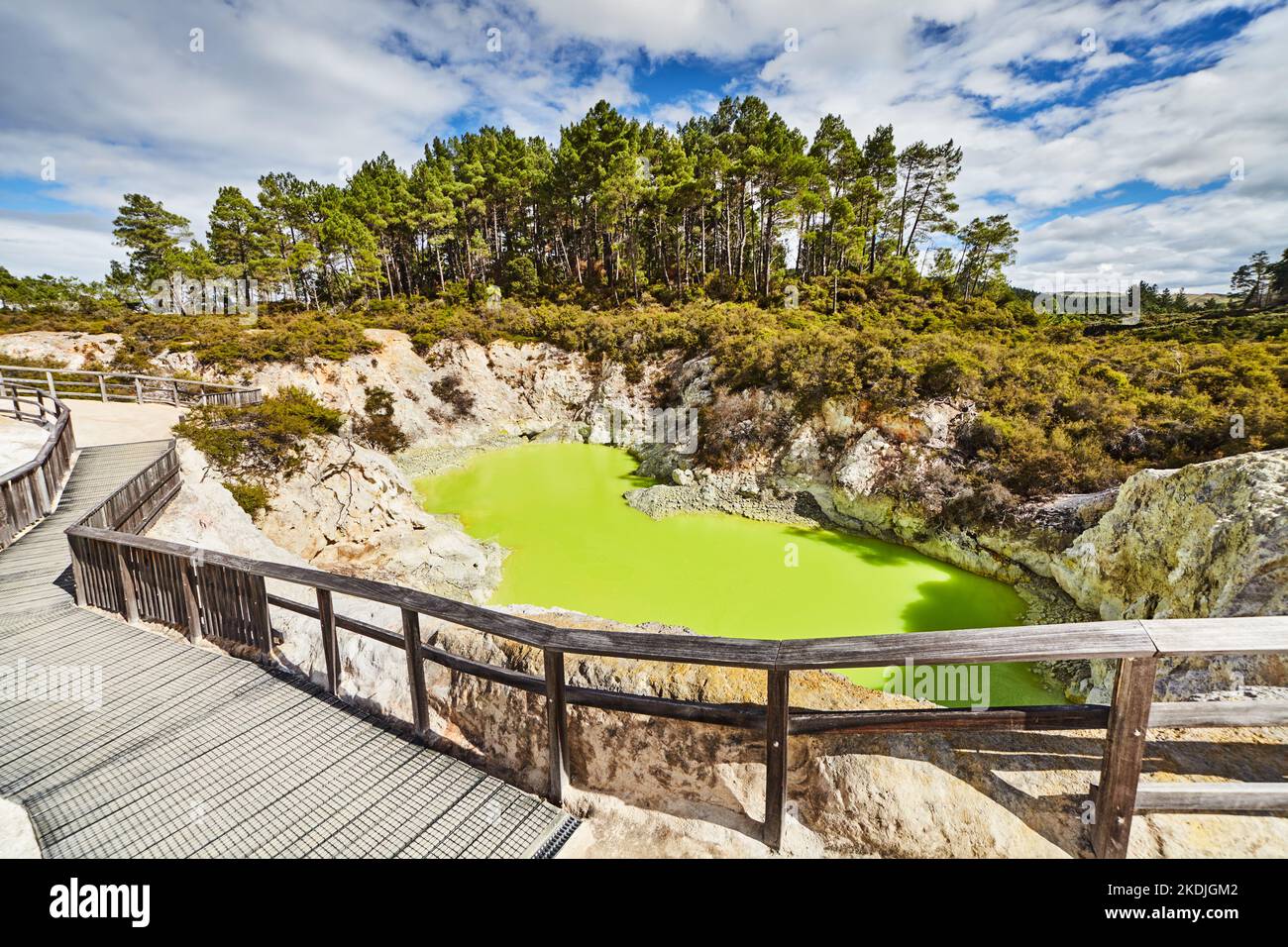 Devil's Bath pool in Waiotapu Thermal Reserve, Rotorua, New Zealand