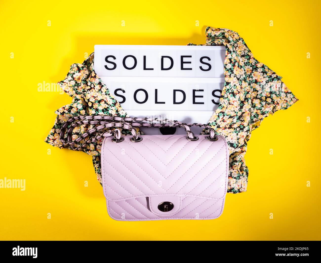 Fashion sale concept with lightbox text in Spanish on yellow Stock ...