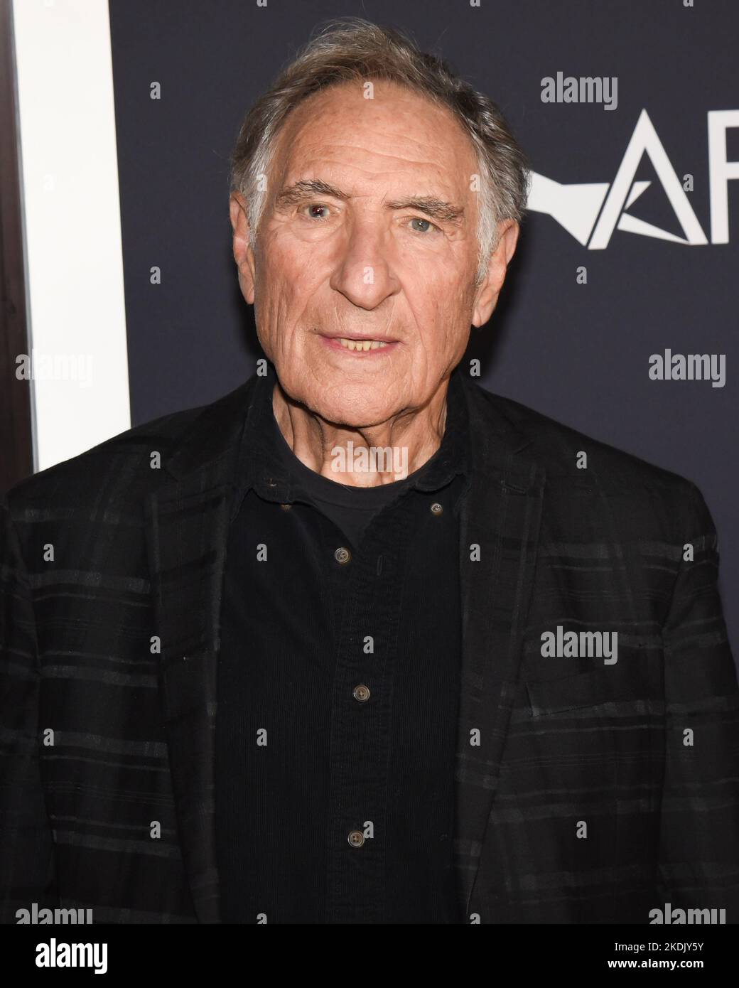 November 6, 2022, Hollywood, California, USA Judd Hirsch attends the
