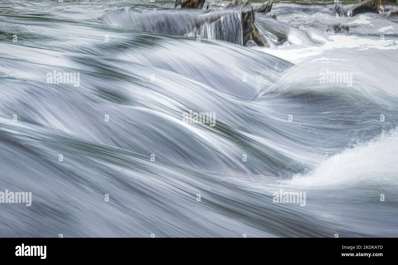 Silky waves hi-res stock photography and images - Alamy