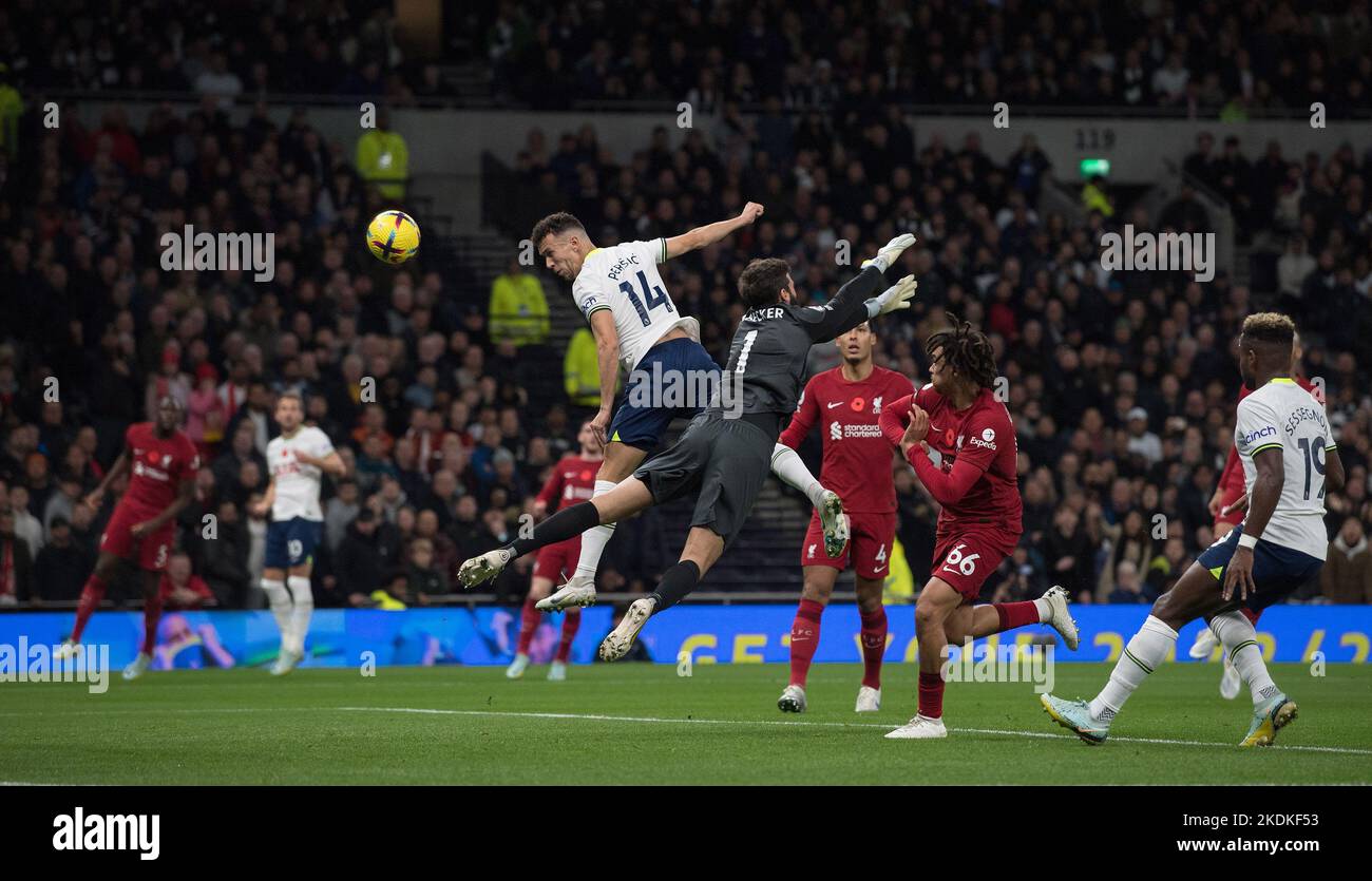 Alisson becker goal hi-res stock photography and images - Alamy