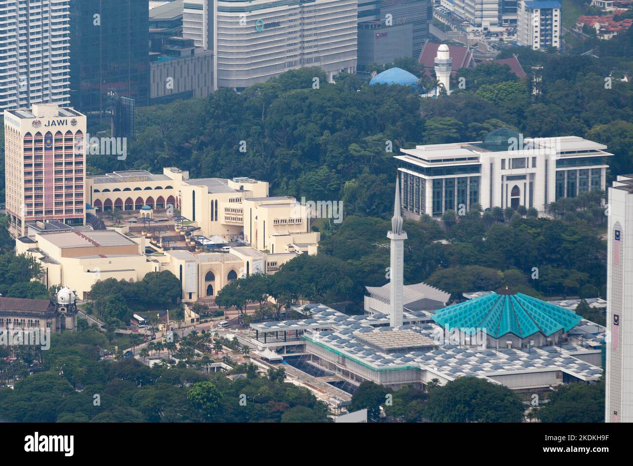 Kuala Lumpur, Malaysia - September 12 2018: Aerial view of the National Mosque of Malaysia, the Jabatan Agama Islam Wilayah Persekutuan, the Perdana G Stock Photo
