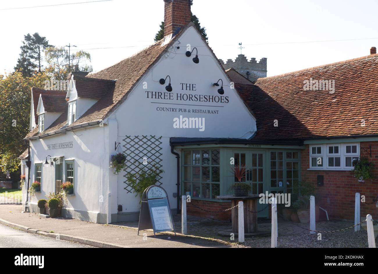 The Three Horseshoes, a restaurant and country pub in Fordham, Essex. Stock Photo