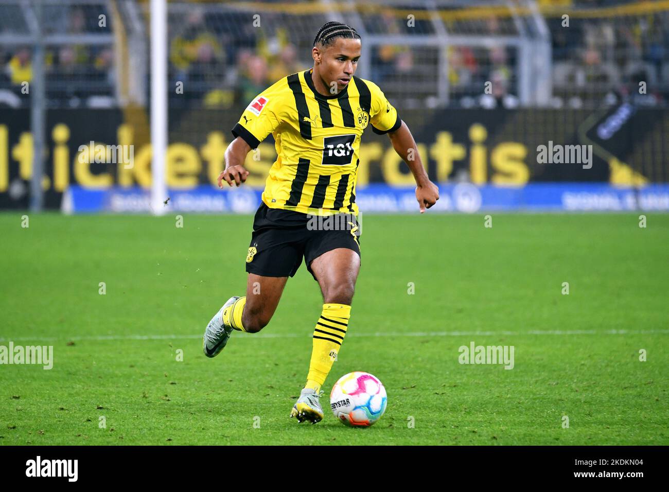 Karim adeyemi borussia hi-res stock photography and images - Alamy