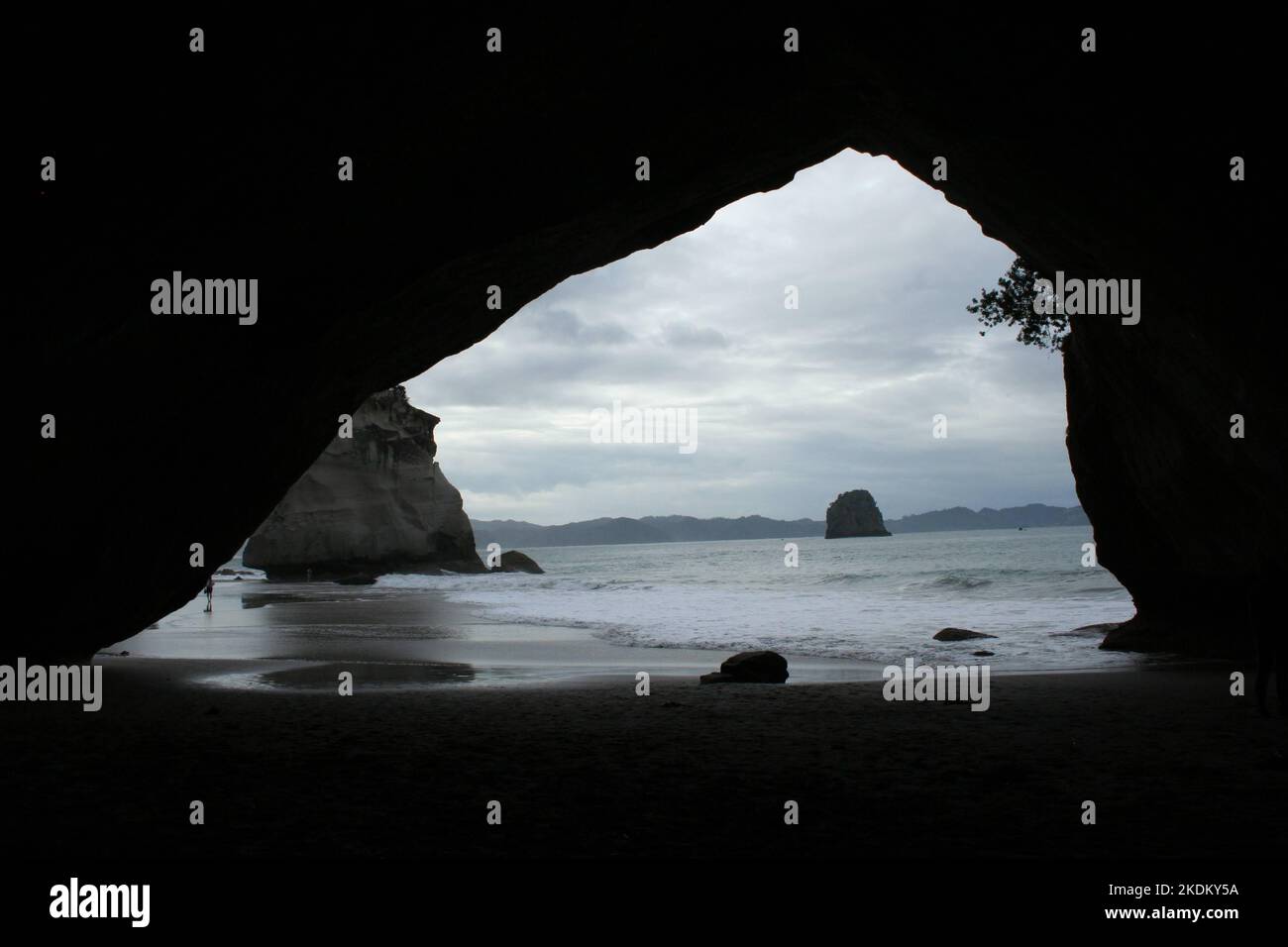 Cathedral Cove New Zealand Stock Photo - Alamy