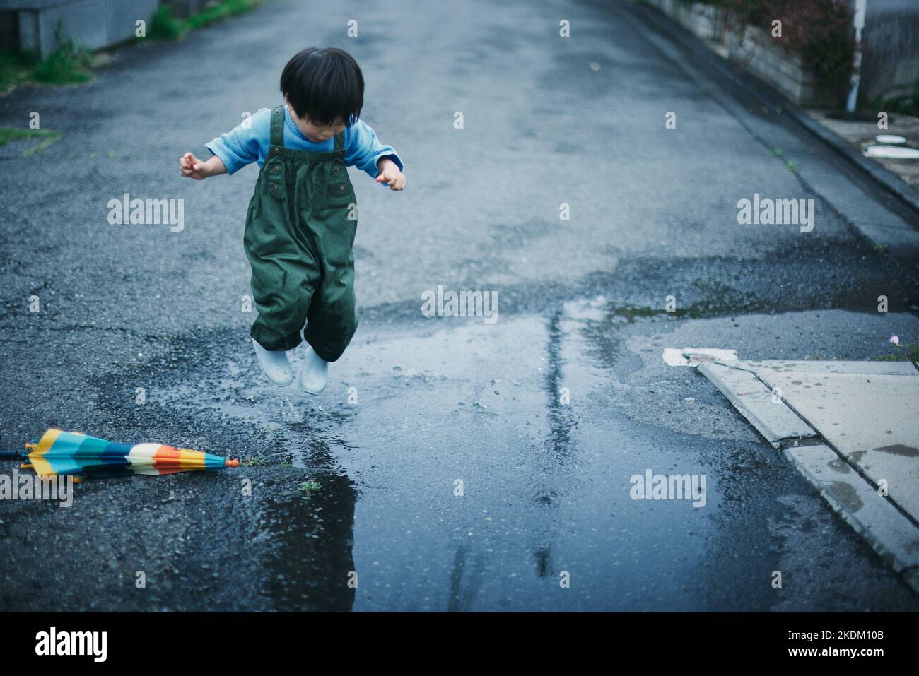 Rain wear hi-res stock photography and images - Alamy