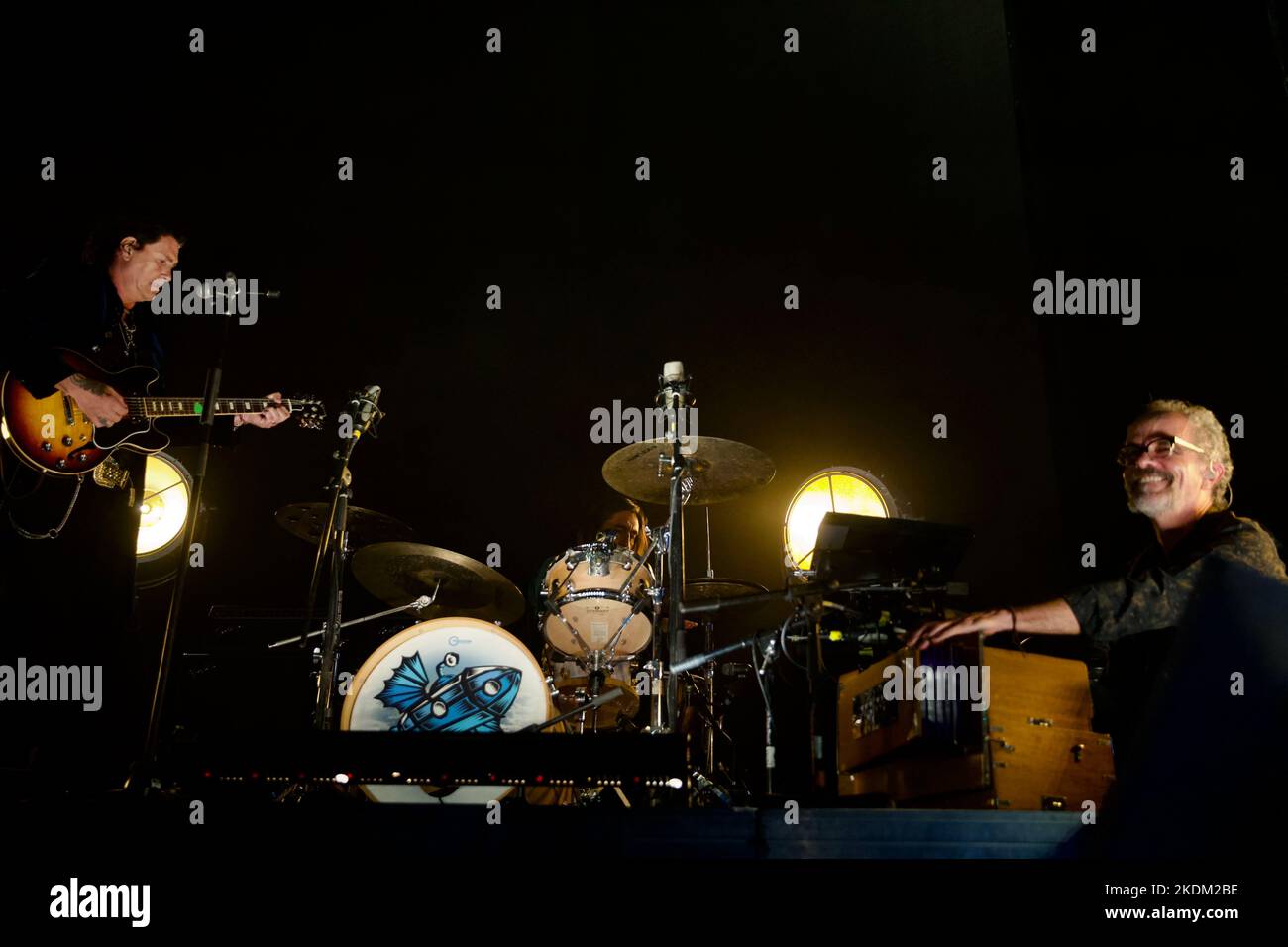 Mexico City, Mexico. 05th Nov, 2022. November 5, 2022, Mexico City, Mexico: Vocalist Saul Hernandez and Diego Herrera of Caifanes band perform on stage during his tour 2022 at Palacio de los Deportes. on November 5, 2022 in Mexico City, Mexico. (Photo by Julian Lopez/ Eyepix Group/Sipa USA) Credit: Sipa USA/Alamy Live News Stock Photo