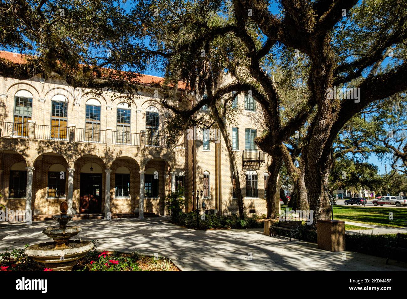Hendry County Courthouse, East Hickpochee Avenue, LaBelle, Florida