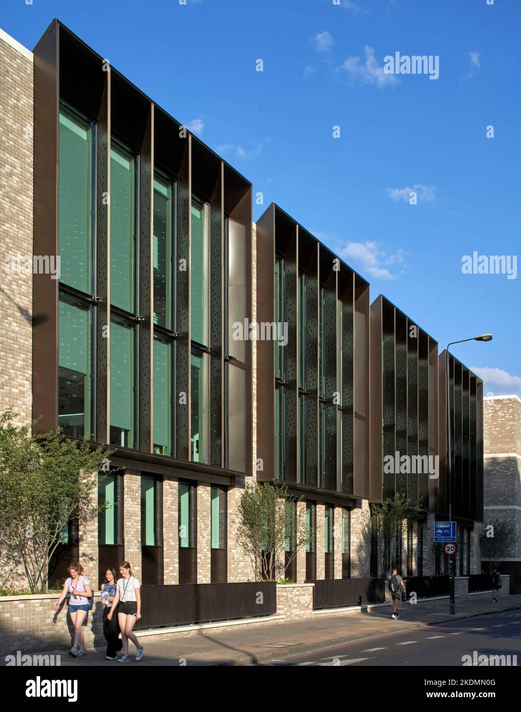 Street side view. London South Bank University, LSBU Hub, London