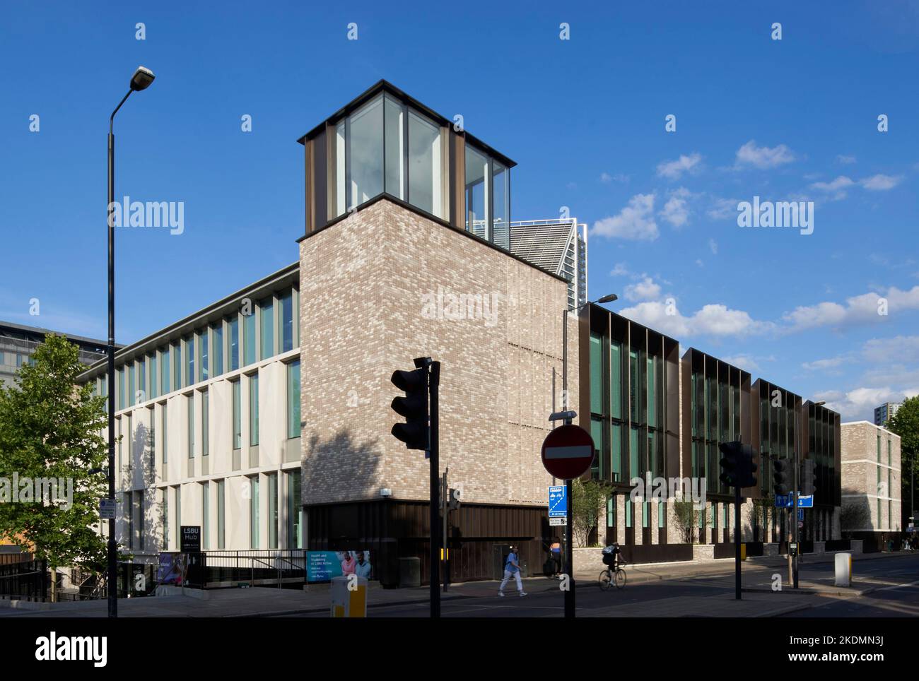 Street side view. London South Bank University, LSBU Hub, London