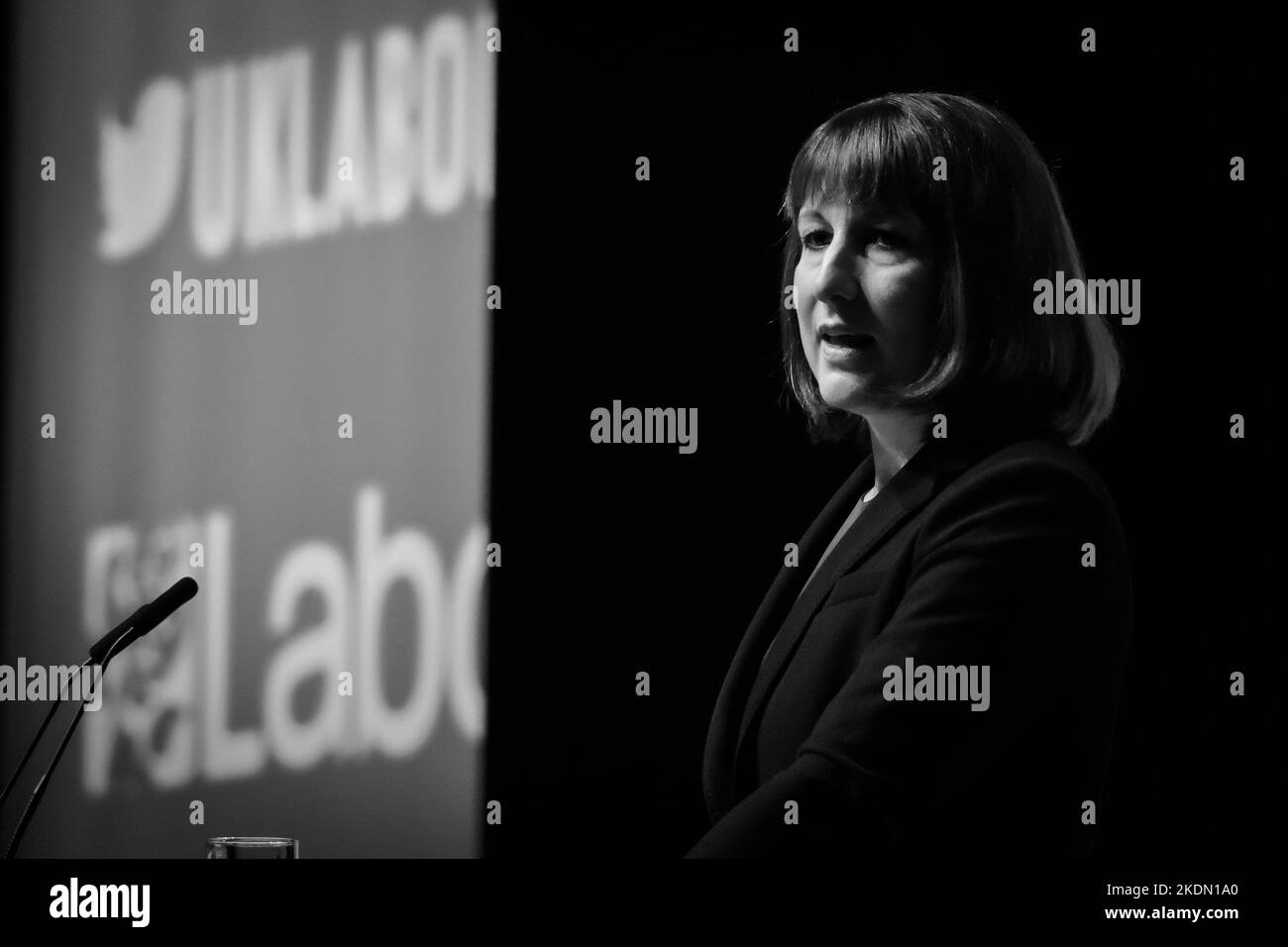 Rachel Reeves, (Shadow Chancellor of the Exchequer), makes her keynote speech at mid-day on day 2. photographed during the Labour Party Autumn Conference held at Acc Liverpool , Liverpool on Monday 26 September 2022 . Picture by Julie Edwards. Stock Photo