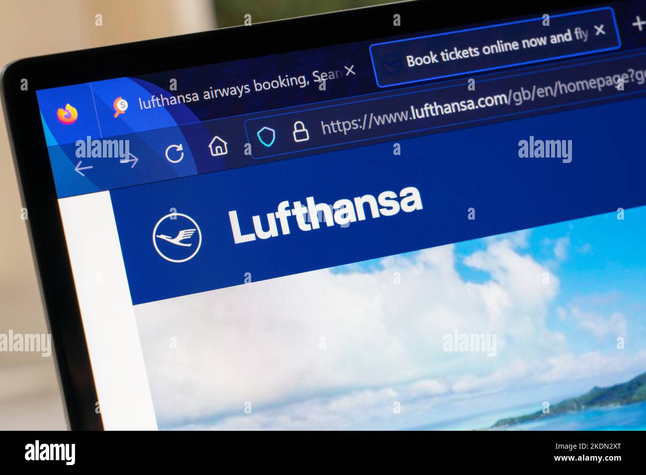 Flight booking website page for Deutsche Lufthansa AG, commonly shortened to Lufthansa, the flag