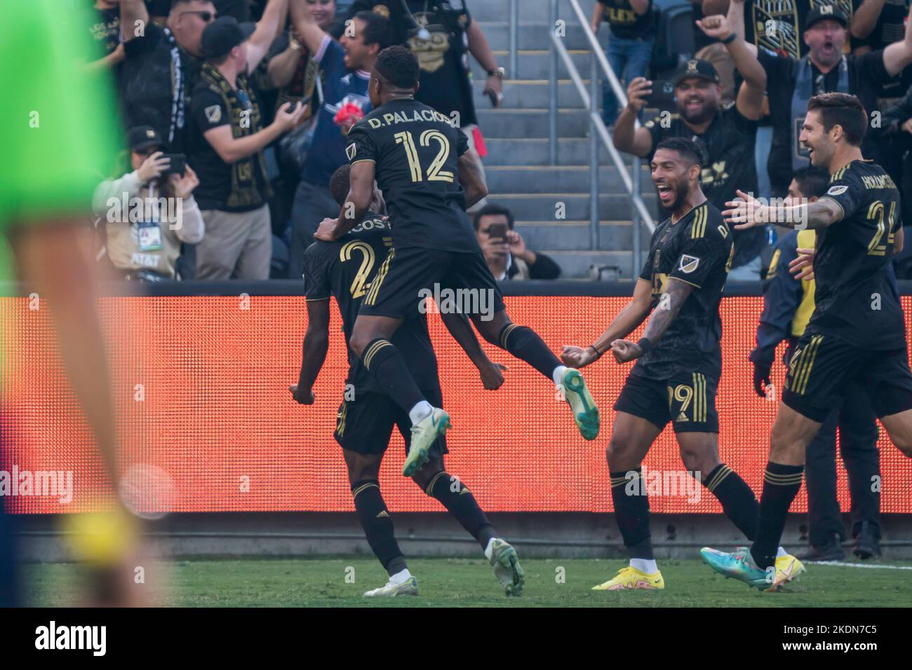 los-angeles-fc-defender-diego-palacios-12-and-teammates-celebrate