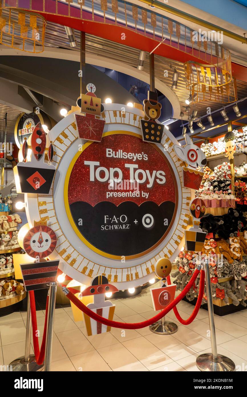 FAO Schwarz in Rockefeller Center celebrates 160 years of toys, New