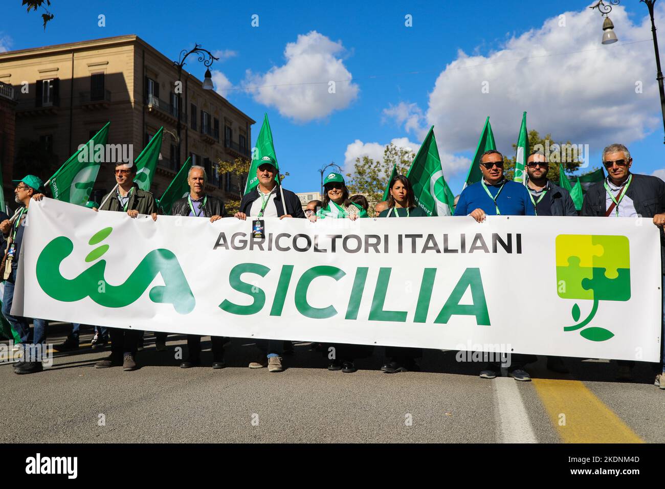Agricoltori sicilia hires stock photography and images Alamy